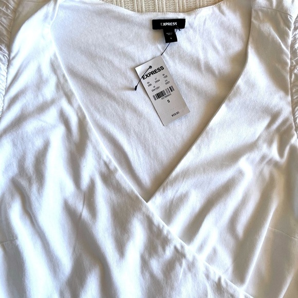 💥Express White Ruffled Peplum Blouse - Picture 6 of 11